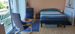 1 bedroom, iron/ironing board, WiFi, bed sheets