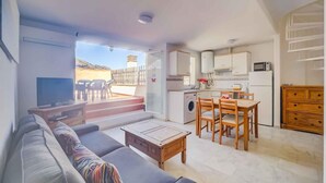Unclassified image, 2 of 30, button - 3 Bed Apartment Sleeps 5 - 2 Pools - Smart Tv (Fuengirola)