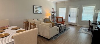 Quiet family friendly townhome minutes from Auburn’s campus