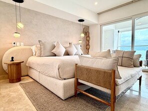 2 bedrooms, in-room safe, desk, iron/ironing board