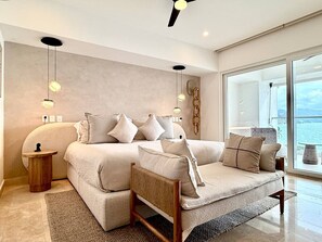 2 Schlafzimmer, Schreibtisch, Bügeleisen/Bügelbrett, Reisekinderbett
