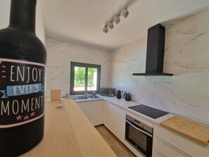 Private kitchen - VILLA WITH PRIVATE AND EXCLUSIVE POOL FOR YOUR USE (CN)
