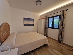 1 soverom, strykejern/-brett, wi-fi og sengetøy