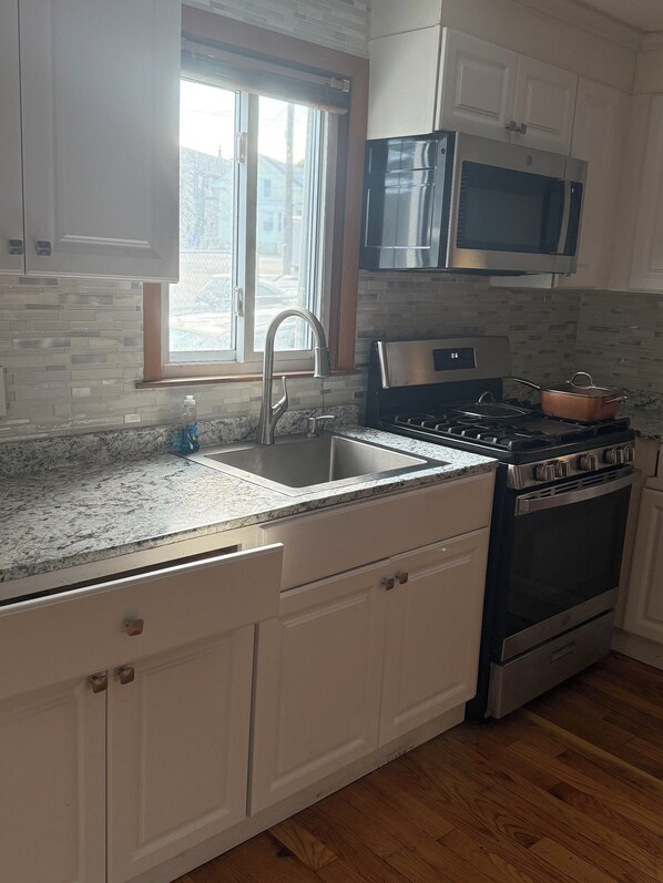 Microwave, oven, stovetop, dishwasher