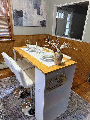 4-bedroom single-family house on a producing orchard of 10 square feet.