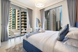 Modern Elegance 4BR with Pool & Gym | Egyptian cotton sheets, premium bedding, blackout drapes, soundproofing