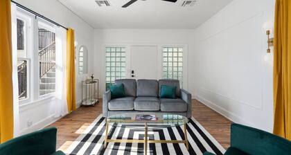 The Phoenix Modern Apt