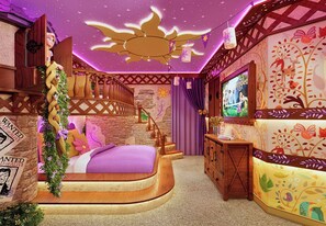 10 habitaciones, tabla de planchar con plancha, cuna de viaje y wifi