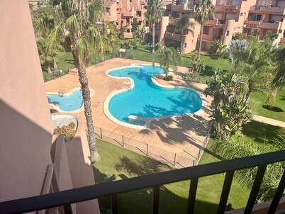 Gorgeous Apartment with Golf & Pool Views 14132