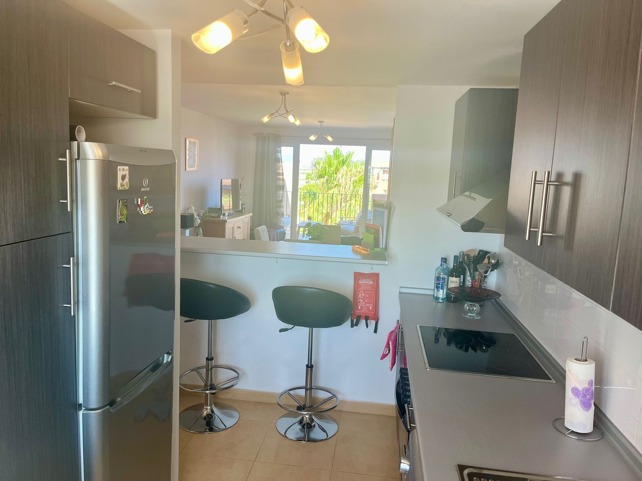 Kühlschrank, Geschirrspüler