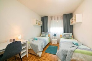 3 Schlafzimmer, Bügeleisen/Bügelbrett, Internetzugang, Bettwäsche