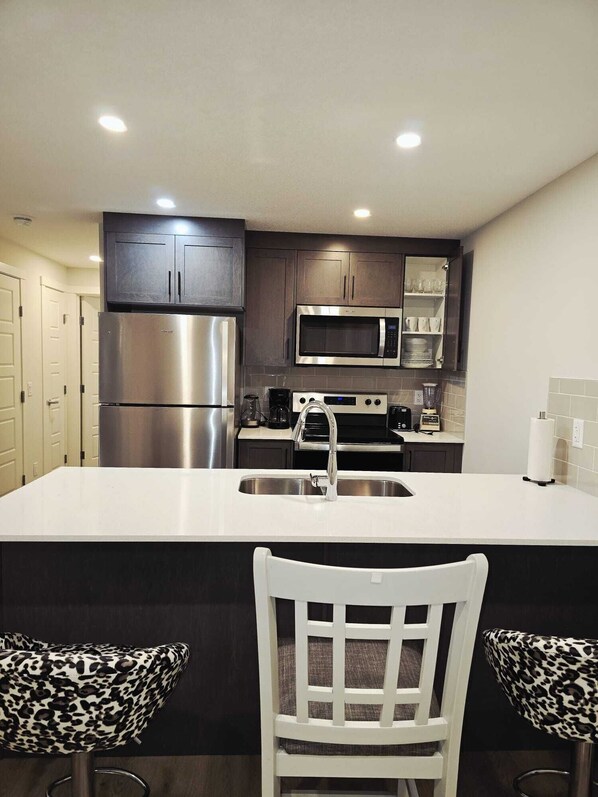 Microwave, oven, stovetop, dishwasher