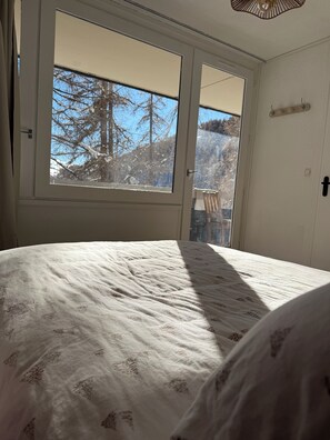 2 bedrooms, wheelchair access