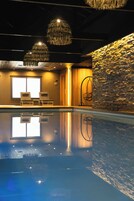 Una piscina techada