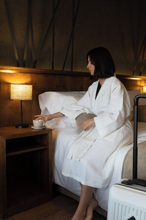 In-room safe, blackout curtains, free WiFi - Hotel Ayres de Calafate (El Calafate)