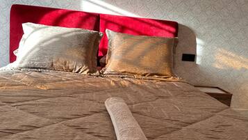 2 chambres, accĂšs Internet, draps fournis