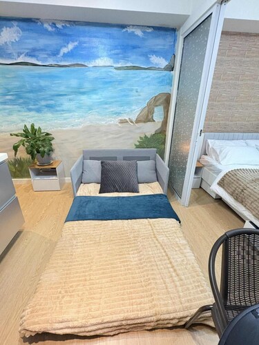 Island Beach in Manila--
Endless Summer Vacation