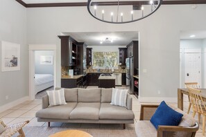Smart TV, fireplace - Kemp’s Kove | 5BR Private Pool | <5 Min Walk to Beach | Sleeps 14 | Dog Friendly (Destin)