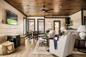 TV, fireplace