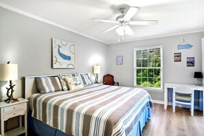 4 室のベッドルーム、アイロン / アイロン台、WiFi (無料)、ベッドシーツ