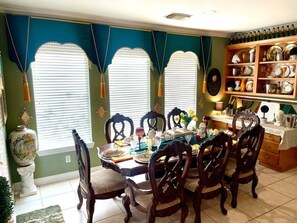 Dining - The Most Interesting House in Texas (Pearland)