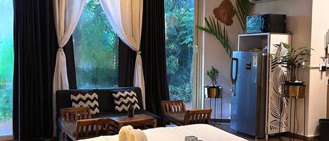 1 chambre, coffres-forts dans les chambres, fer et planche Ă repasser