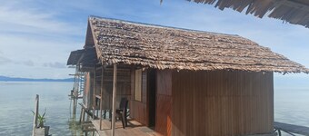 Arborek Dive Homestay 