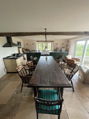 تناول الطعام