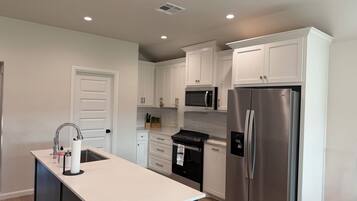 Microwave, oven, stovetop, dishwasher