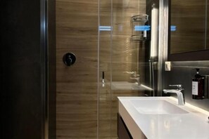 Shower, hair dryer, bidet, towels - Eva Suite (Roma)