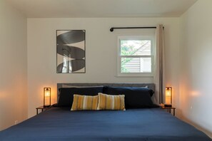 2 bedrooms, desk, iron/ironing board, travel cot