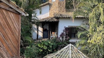 Iron/ironing board, free WiFi