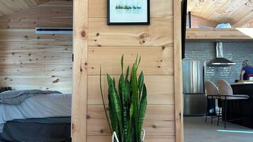 3 bedrooms, iron/ironing board, free WiFi