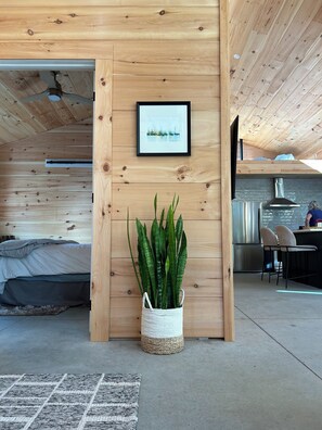 3 bedrooms, iron/ironing board, free WiFi