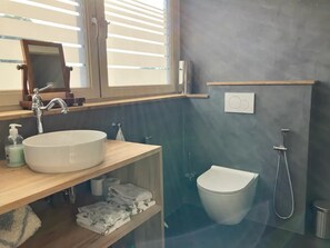 Towels, soap, toilet paper