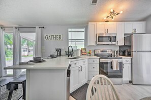 Mikrowelle, Ofen, Herdplatte, Geschirrspüler