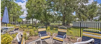 Comfortable cabin very close to Disney and tourism (pets welcome)
