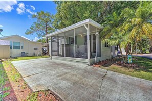 Exterior - Comfortable cabin very close to Disney and tourism (pets welcome) (Kissimmee)