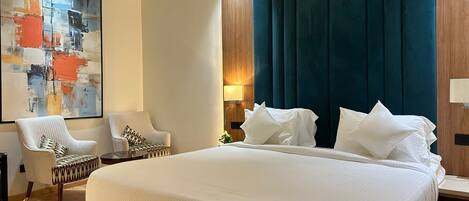 Premium-Zimmer | Schreibtisch, laptopgeeigneter Arbeitsplatz, kostenloses WLAN