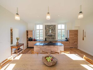 Dining - Historic Gardener's House in Haltinne (Gesves)