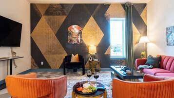 Una Smart TV, libros