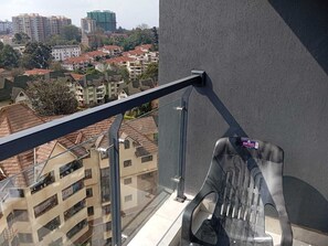 Property grounds - Exquisite 1BR apartment next to a premier shopping mall (Nairobi)