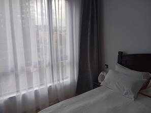 1 bedroom, iron/ironing board, free WiFi, bed sheets - Exquisite 1BR apartment next to a premier shopping mall (Nairobi)