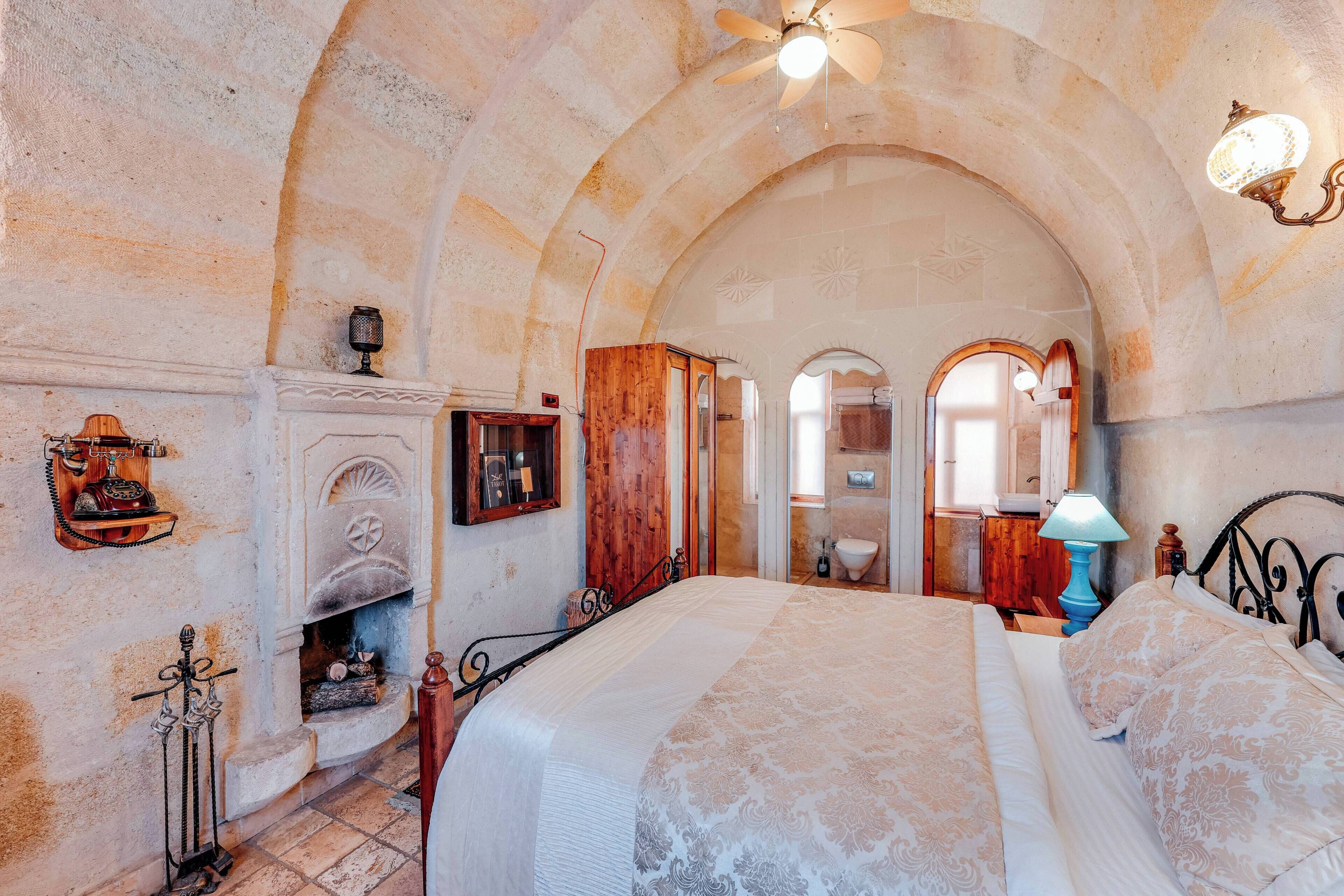 Ropa de cama de alta calidad, muebles diferentes y cunas gratuitas 