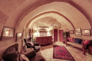 Lobby lounge - Castle Inn Cave Cappadocia (Nevşehir)