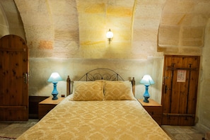 Deluxe Room | Free WiFi