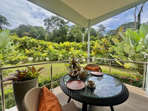 Deluxe Room in Punta Uva with AC  • Selvatica