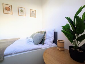 Apartment | 1 bedroom, individually furnished, bed sheets
