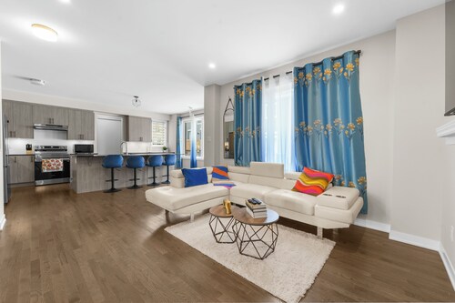 Luxury Getaway | Game Room Entertainment + Dedicated Office Space