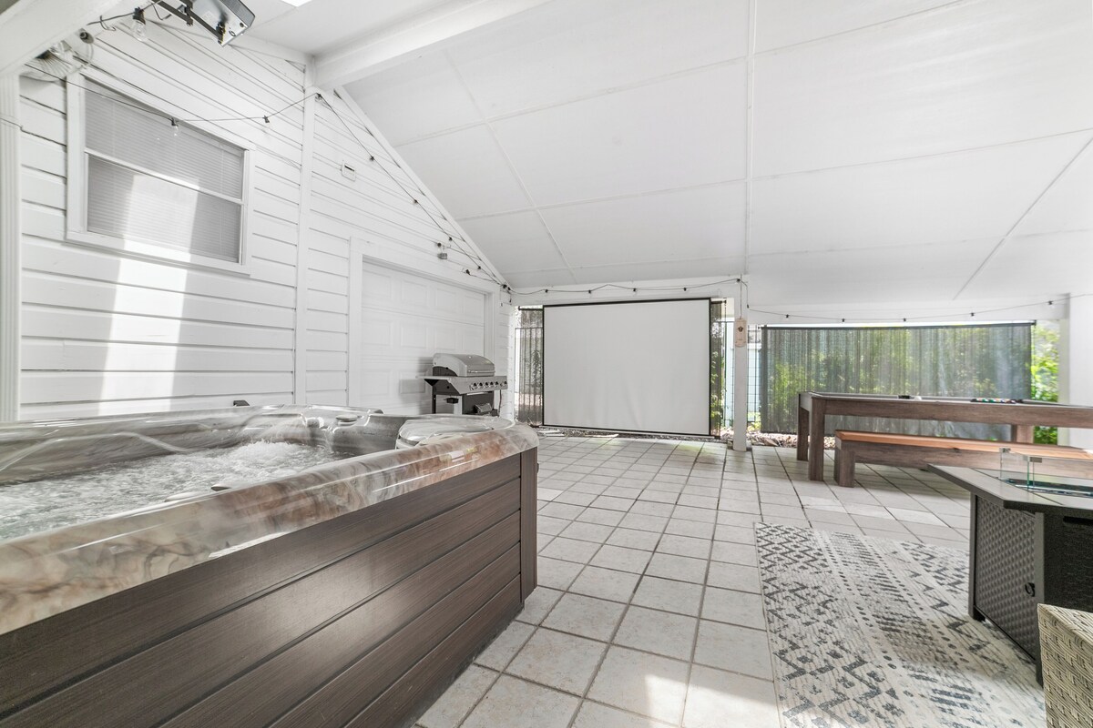 Photo 15 of Casa Grande ATX · Central Austin · Spacious 5BR Retreat w/ Hot Tub & Game Patio